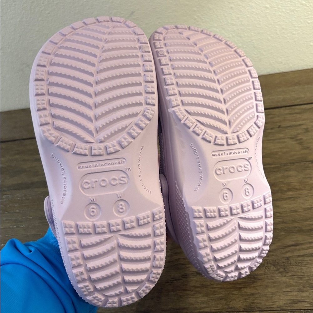 ❌SOLD❌ NEW [CROCS] Slip-On Classic Clogs Water Shoes Sandals, Lavender W 8 /M 6 - Picture 9 of 11